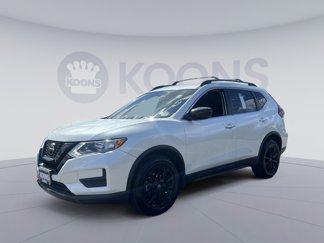 Used 2018 Nissan Rogue SV image 1
