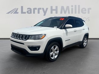Used 2018 Jeep Compass Latitude image 1