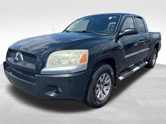 Used 2007 Mitsubishi Raider LS image 1