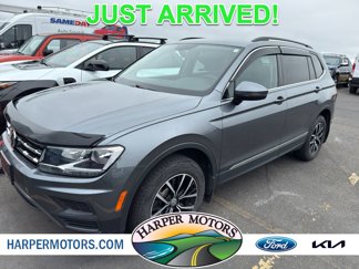 Used 2021 Volkswagen Tiguan SE w/ Panoramic Sunroof Package image 1