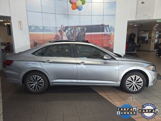 Certified 2021 Volkswagen Jetta SE w/ SE Cold Weather Package image 1