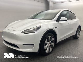Used 2022 Tesla Model Y Long Range image 1