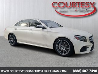 Used 2018 Mercedes-Benz E 400 4MATIC Sedan image 1