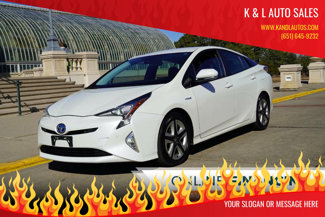 Used 2017 Toyota Prius Three image 1