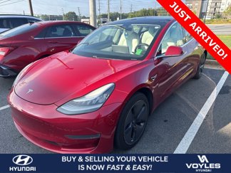 Used 2020 Tesla Model 3 Standard Range image 1