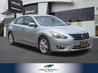 Used 2015 Nissan Altima 2.5 SV image 1