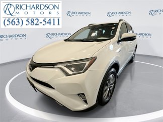 Used 2017 Toyota RAV4 AWD Hybrid image 1