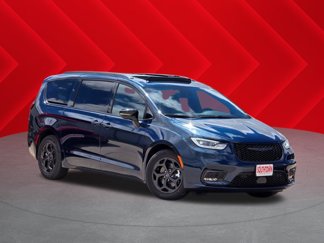 New 2025 Chrysler Pacifica Premium image 1