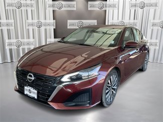 Used 2023 Nissan Altima 2.5 SV image 1