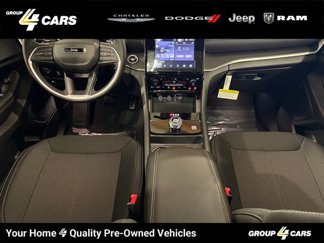 New 2025 Jeep Grand Cherokee Laredo image 1