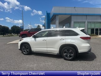 Used 2018 Toyota Highlander Limited Platinum image 1