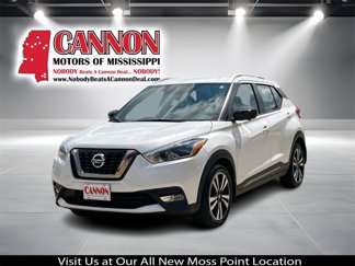 Used 2019 Nissan Kicks SR w/ Exterior Electronics Package image 1