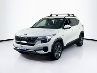 Used 2021 Kia Seltos S image 1