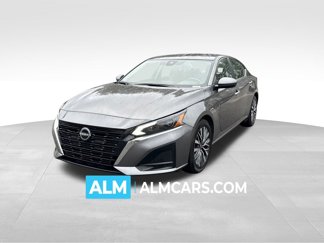 Used 2023 Nissan Altima 2.5 SV image 1