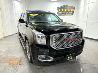 Used 2015 GMC Yukon XL Denali image 1