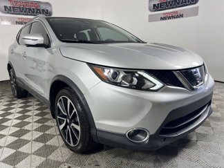 Used 2017 Nissan Rogue Sport SL w/ SL Premium Package image 1