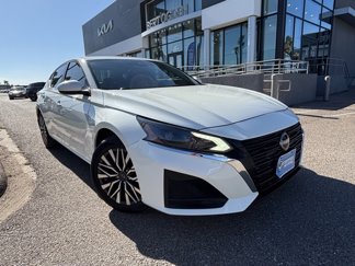 Used 2023 Nissan Altima 2.5 SV image 1