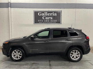 Used 2018 Jeep Cherokee Latitude Plus w/ Comfort/Convenience Group image 1