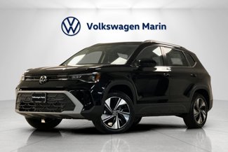 New 2025 Volkswagen Taos SE image 1