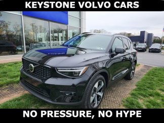New 2025 Volvo XC40 B5 Plus w/ Climate Package image 1