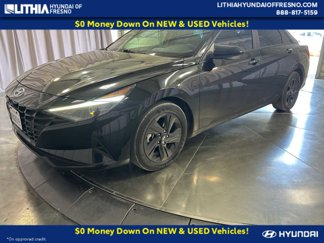Used 2022 Hyundai Elantra Blue image 1