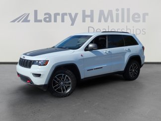 Used 2018 Jeep Grand Cherokee Trailhawk image 1