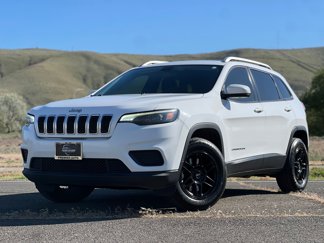 Used 2020 Jeep Cherokee Latitude image 1
