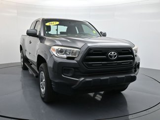 Used 2017 Toyota Tacoma SR image 1