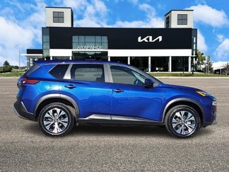 Used 2023 Nissan Rogue SV image 1