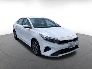 Used 2023 Kia Forte LXS image 1