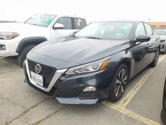 Used 2022 Nissan Altima 2.5 SV w/ SV Premium Package image 1