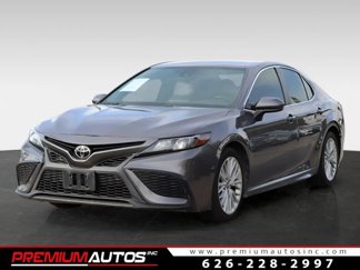 Used 2021 Toyota Camry SE image 1