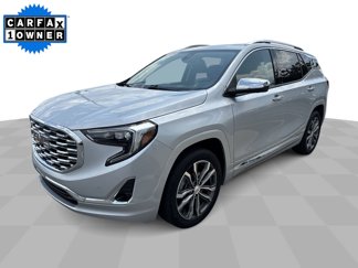 Used 2020 GMC Terrain Denali w/ Denali Premium Package image 1
