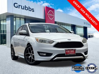 Used 2016 Ford Focus SE w/ SE Sport Package image 1