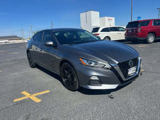 Used 2022 Nissan Altima 2.5 SV w/ SV Premium Package image 1
