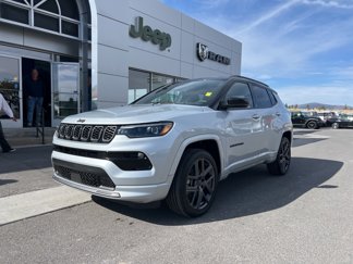 New 2025 Jeep Compass Limited w/ High Altitude Package image 1