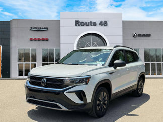 Used 2022 Volkswagen Taos S image 1