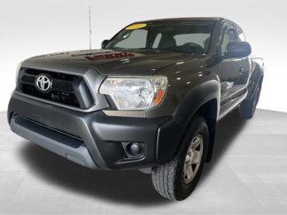 Used 2015 Toyota Tacoma 4x4 Access Cab image 1
