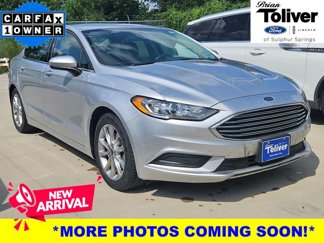Used 2017 Ford Fusion SE w/ Fusion SE Technology Package image 1