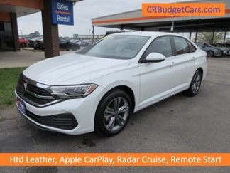 Used 2024 Volkswagen Jetta SE image 1