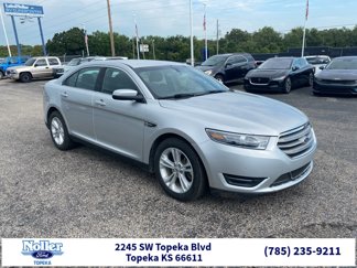 Used 2015 Ford Taurus SEL image 1