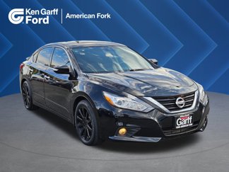 Used 2017 Nissan Altima 2.5 SV image 1