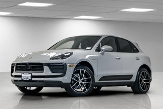 Used 2024 Porsche Macan image 1