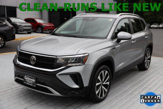 Used 2023 Volkswagen Taos SE w/ Panoramic Sunroof Package image 1