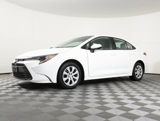 Used 2023 Toyota Corolla LE image 1