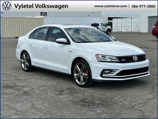 Used 2016 Volkswagen Jetta GLI SEL image 1