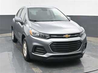 Used 2020 Chevrolet Trax LS w/ Tint and Cruise Package image 1