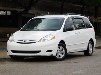 Used 2008 Toyota Sienna CE image 1