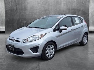Used 2013 Ford Fiesta SE image 1