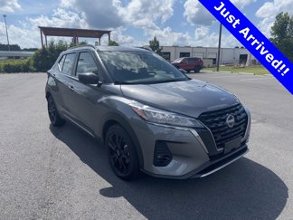 Used 2024 Nissan Kicks SR image 1